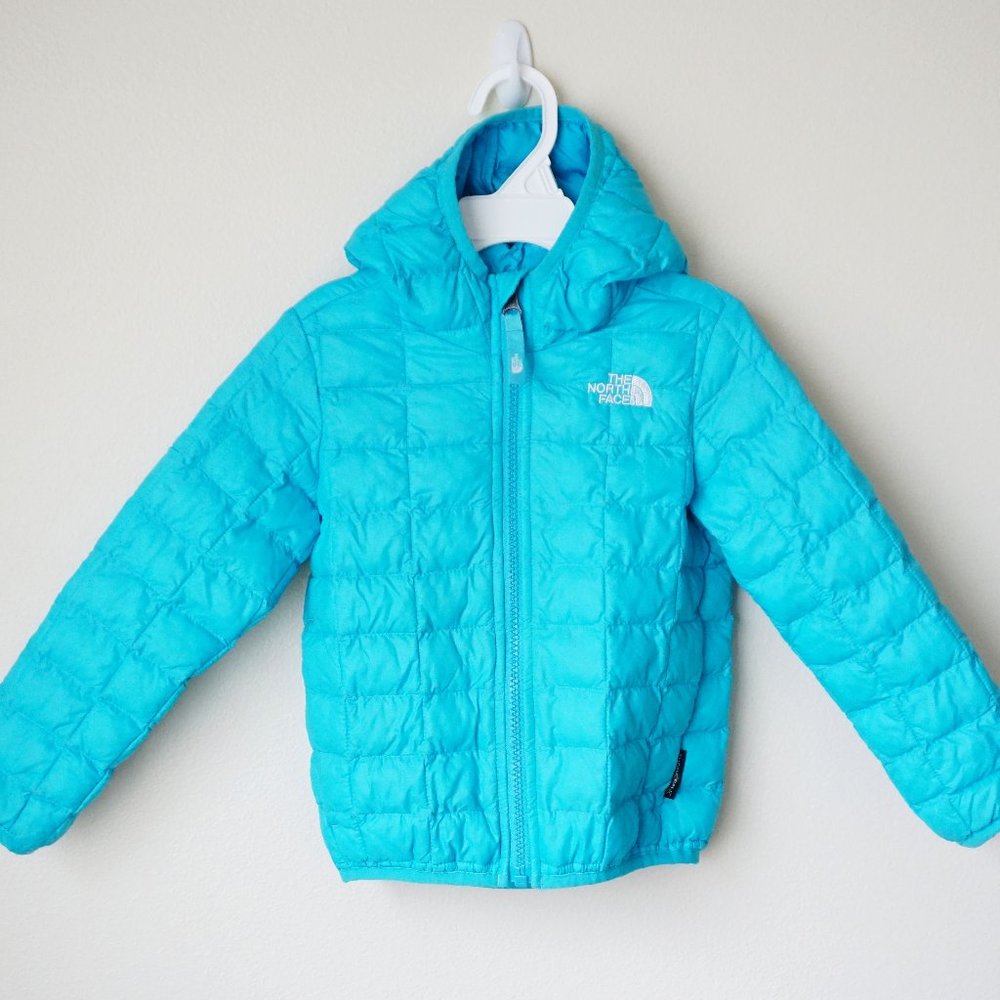 The North Face THERMOBALL ECO Hooded Jacket BLUE Girl 3T